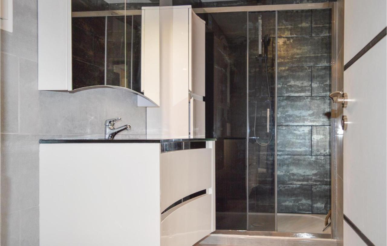 Nice Home In Ville Di Paraso With Wifi Екстериор снимка